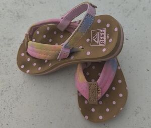 Reef Kids' Sandals - Pink and Brown Polka Dot